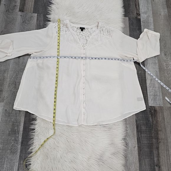 Torrid Harper white georgette lace button loop blouse - Picture 7 of 8
